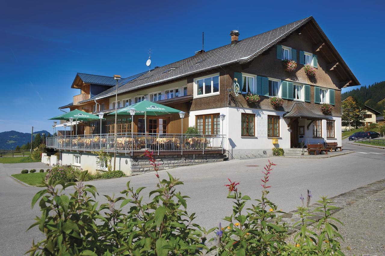 Gasthof Hirschen Sibratsgfall Exterior photo